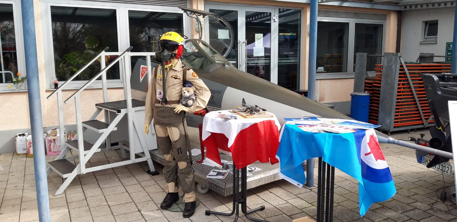 Stand
