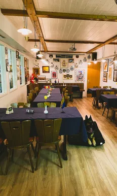 Look inside the Squadron bar